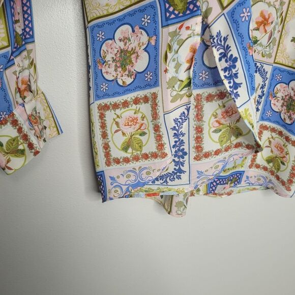 Rose + Olive flower square print vintage vibe button front long sleeve Size L - Picture 4 of 8